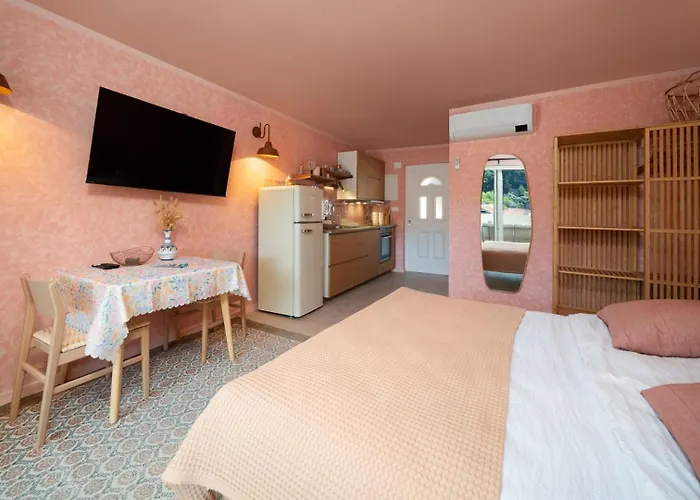 Nada Pensionat Žirje